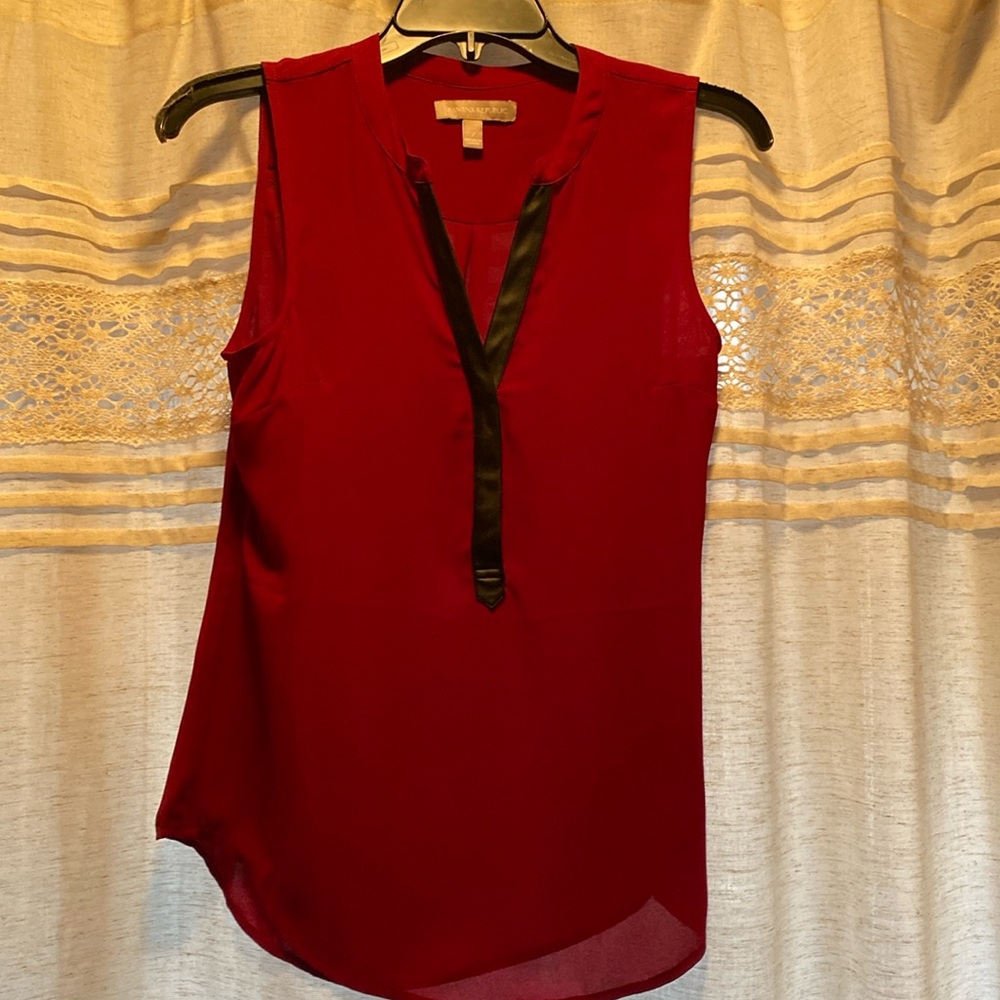 Banana Republic sleeveless blouse